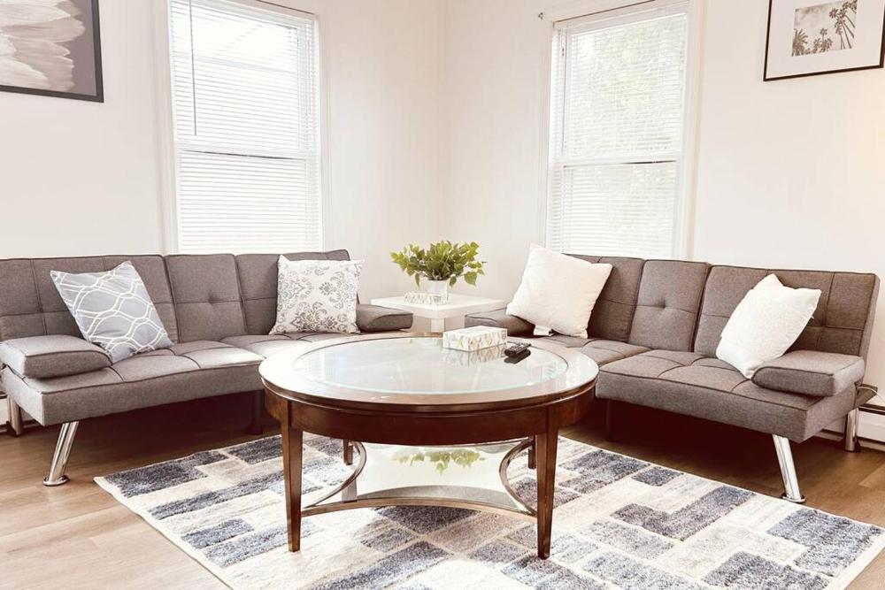 17-19Cozy&Spacious 6BR home in Malden with window AC and free parking